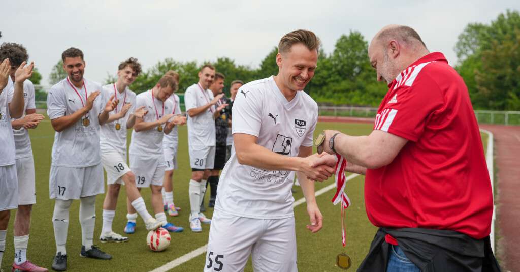 Meisterehrung Kreisliga B2 Saison 2025/2026 TuS Hasslinghausen